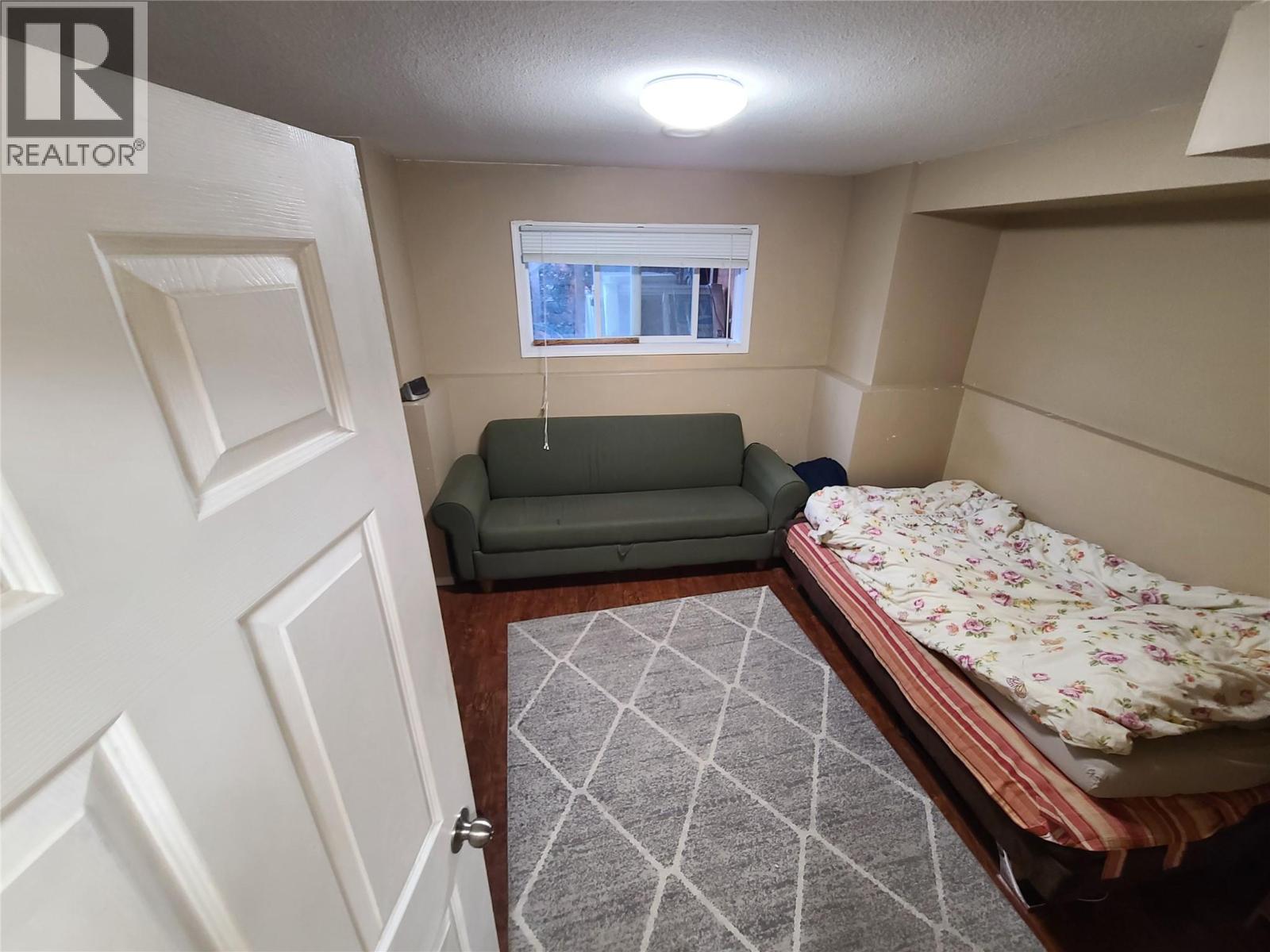 #107 335 33 Highway E - 30