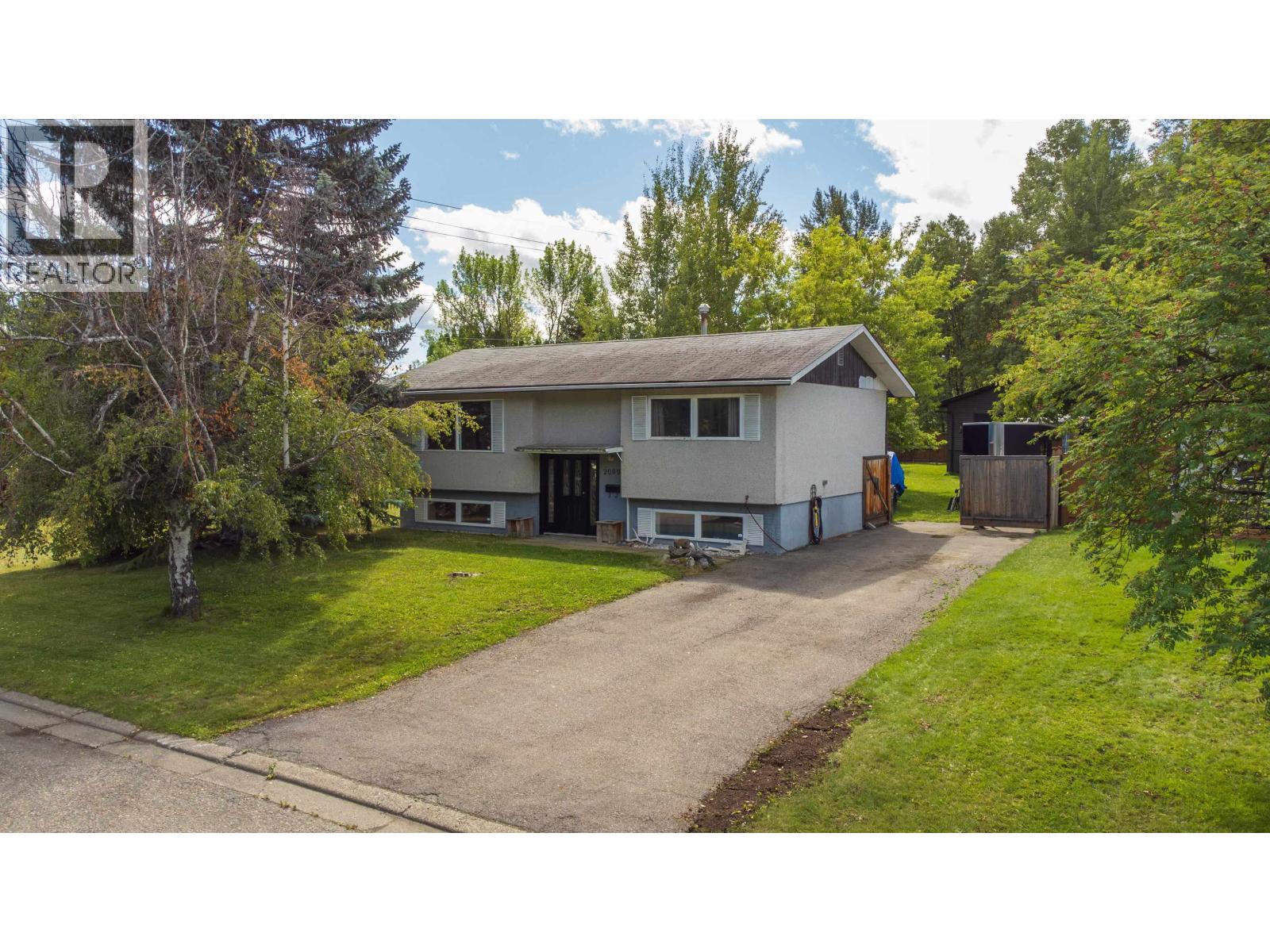 2099 MACDONALD AVENUE, Prince George