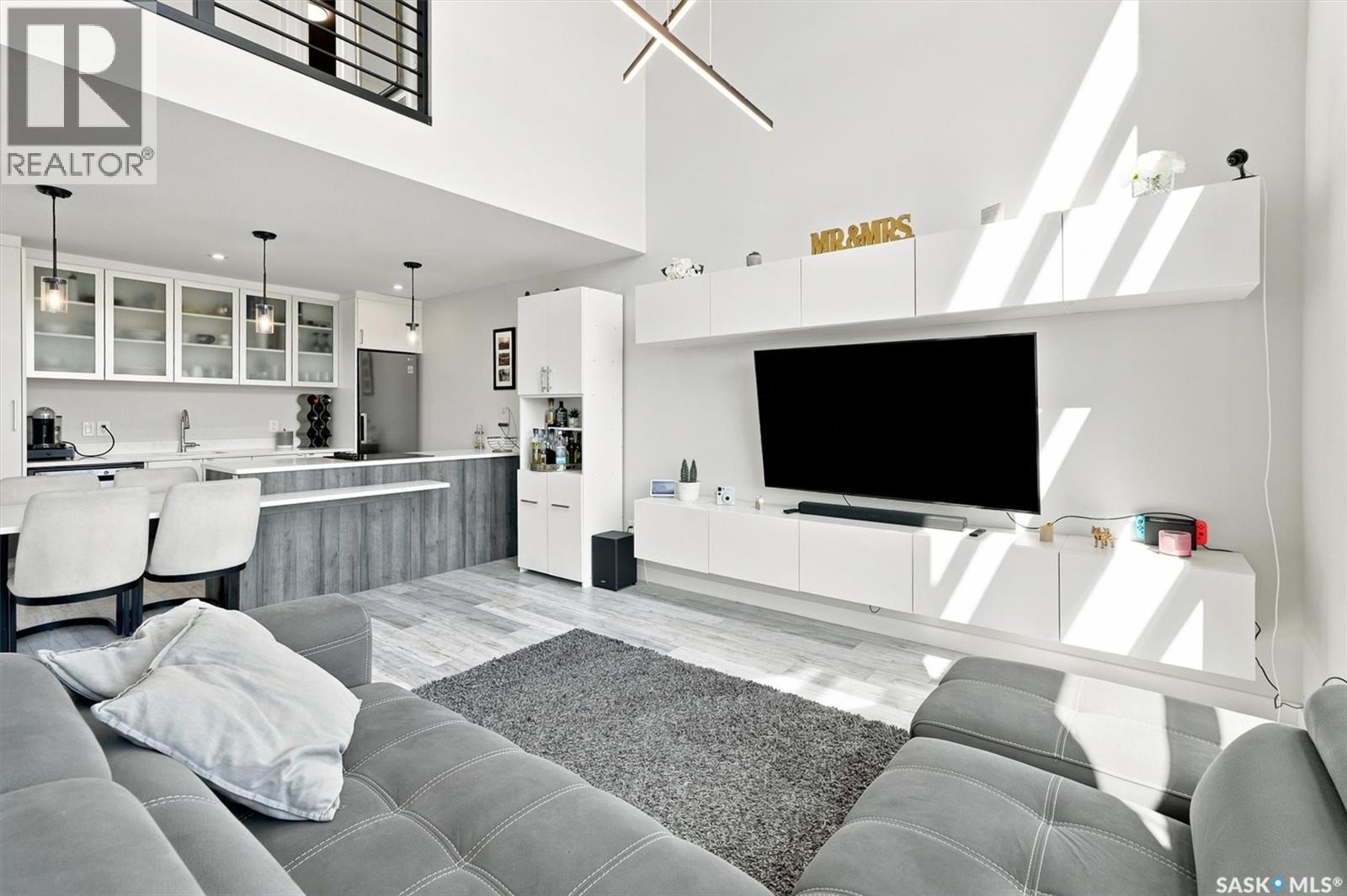 #332 McFaull CRESCENT - Image 6