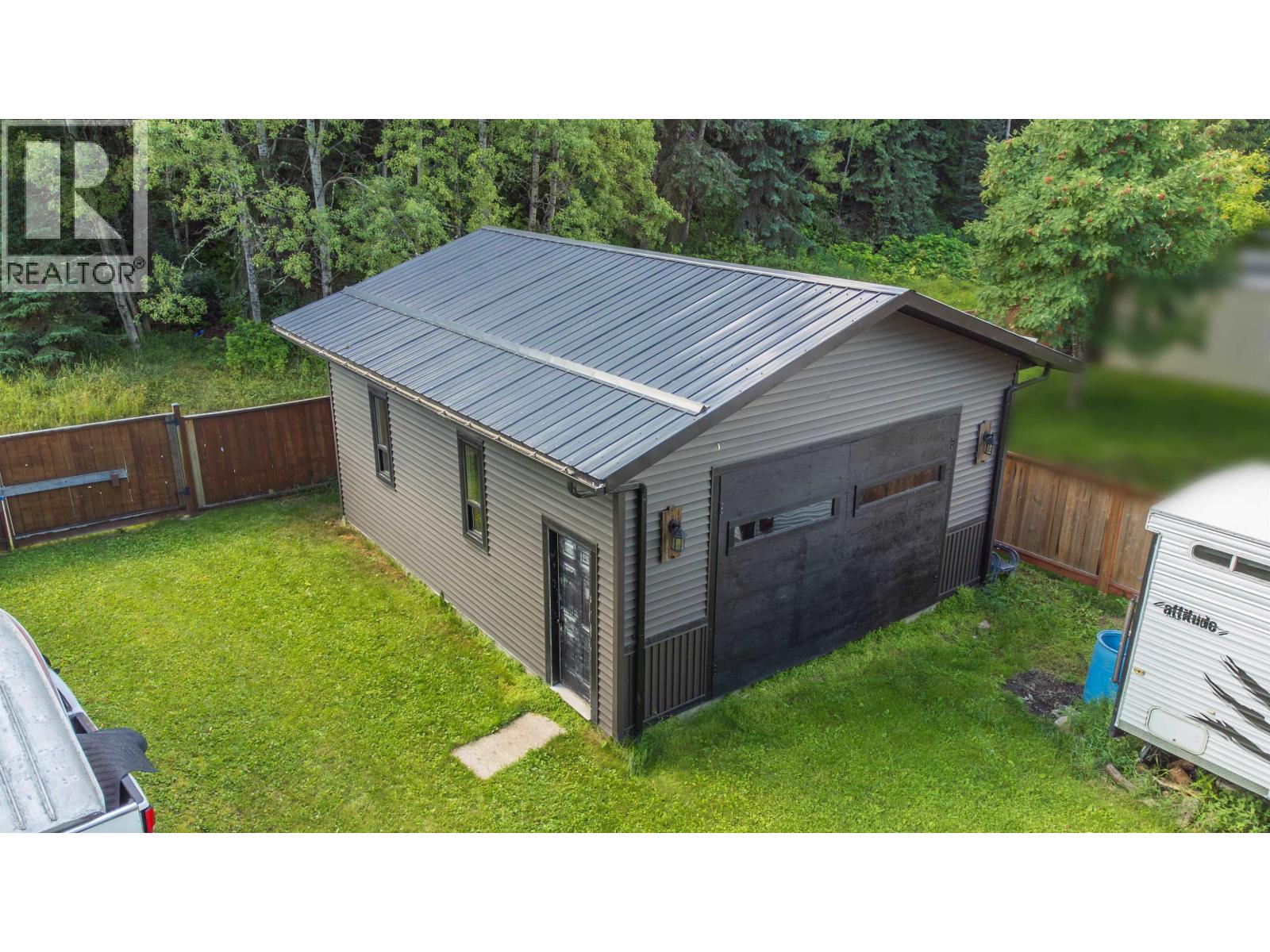 2099 MACDONALD AVENUE, Prince George