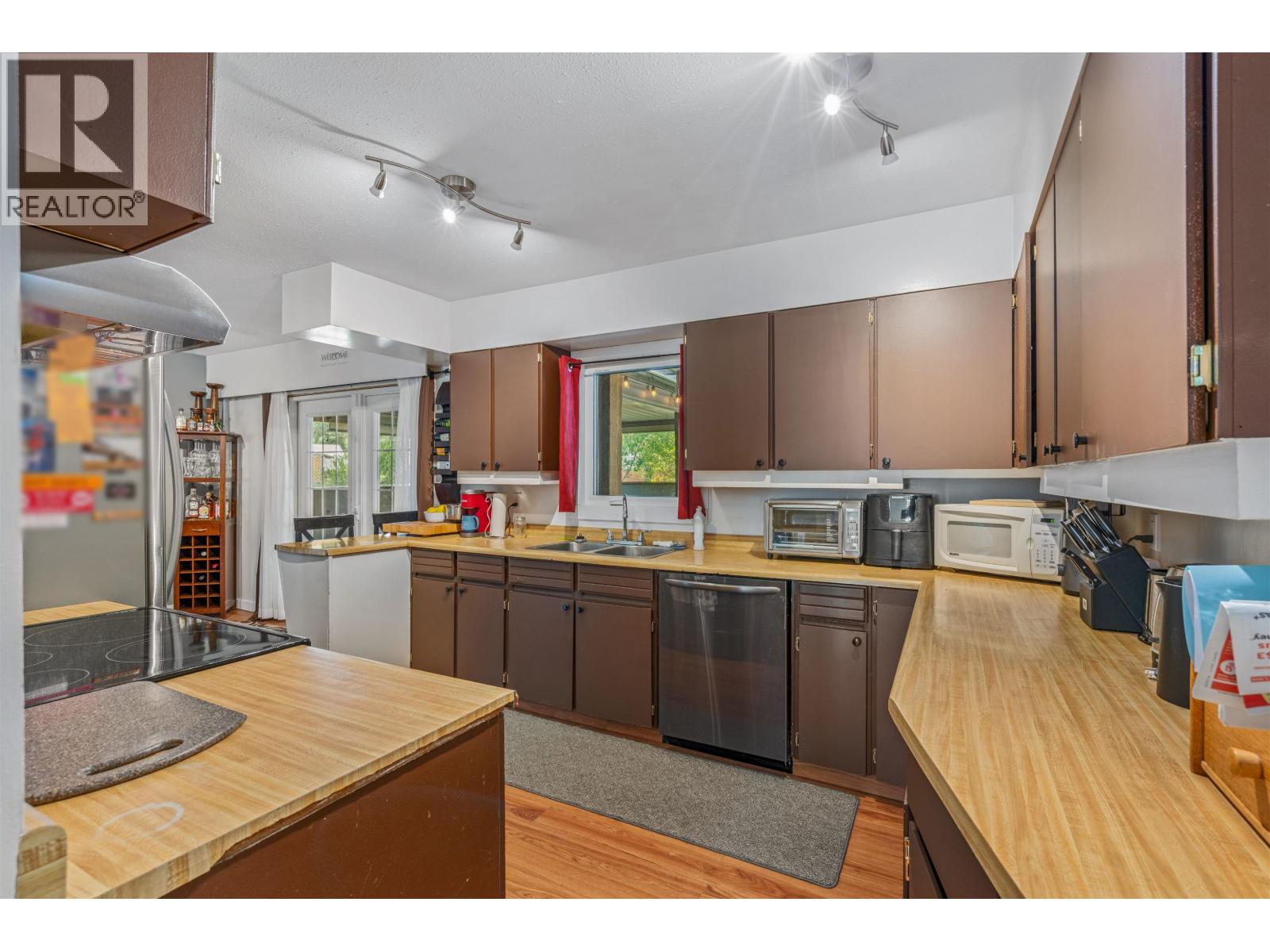 2099 MACDONALD AVENUE, Prince George