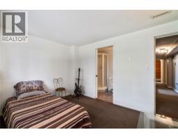 1961 16 Street Ne, Salmon Arm, BC V1E3Z8 Photo 28