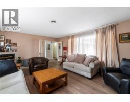 1961 16 Street Ne, Salmon Arm, BC V1E3Z8 Photo 18