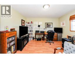 4009 69a Street Close, Camrose, AB T4V4X9 Photo 25