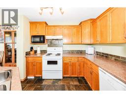 4009 69a Street Close, Camrose, AB T4V4X9 Photo 9