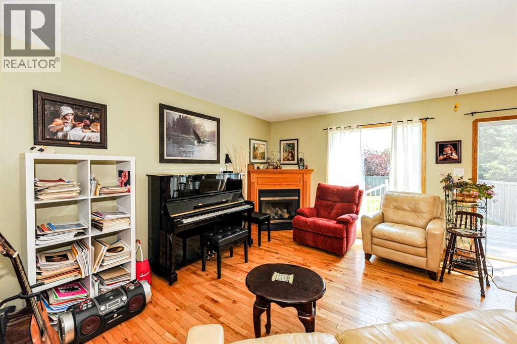 4009 69A Street Close - 3