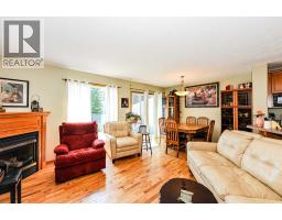 4009 69A Street Close, Camrose — photo 4
