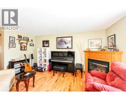 Bedroom - 4009 69a Street Close, Camrose, AB T4V4X9 Photo 6