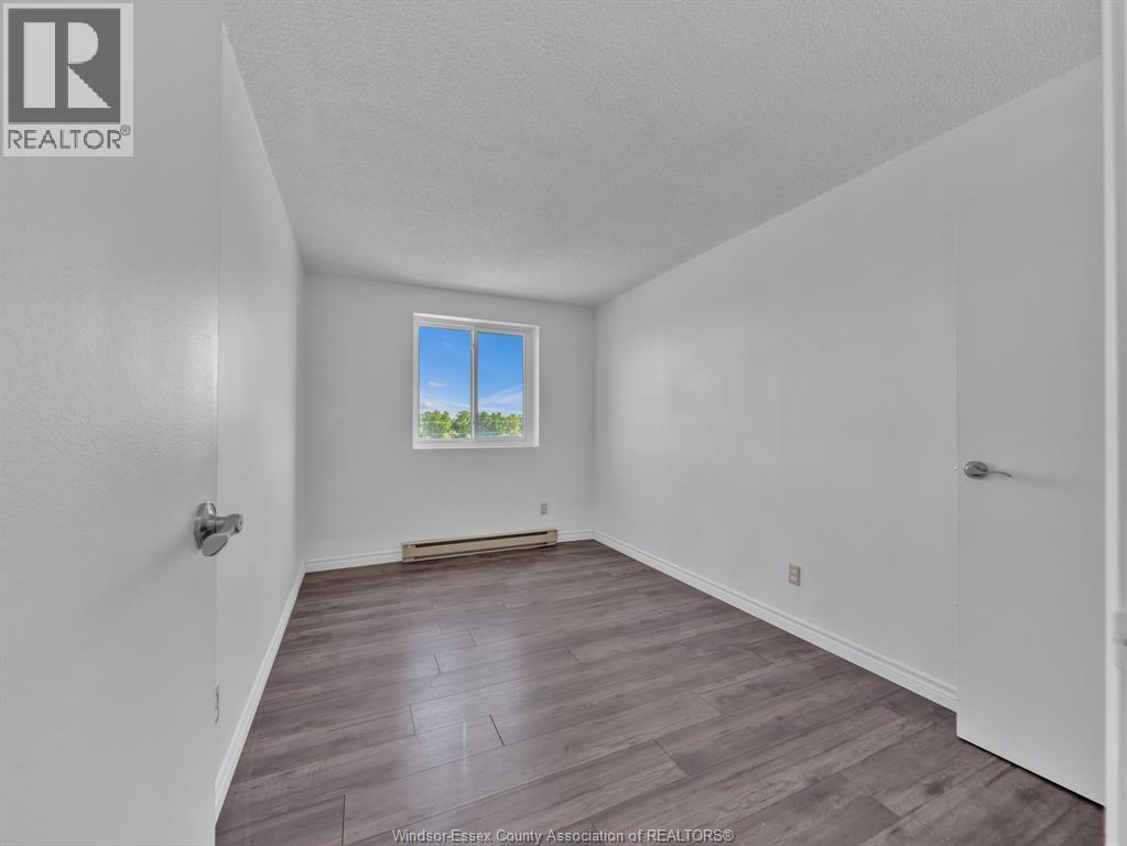 #505 3950 WYANDOTTE STREET EAST - 12