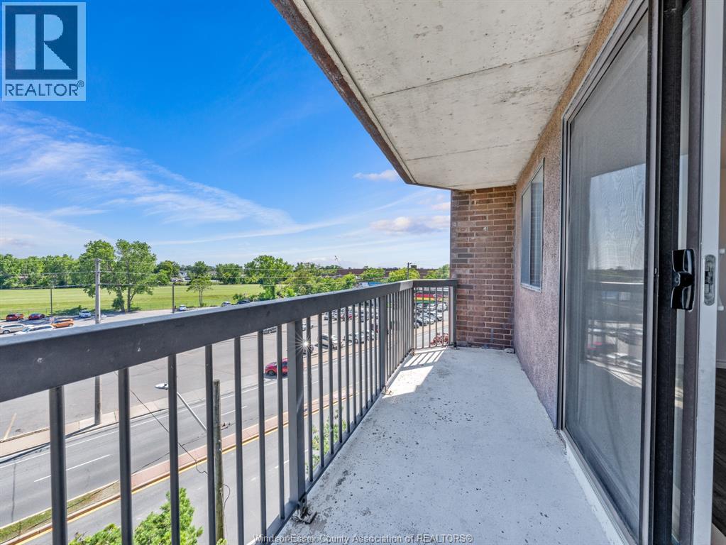 #505 3950 WYANDOTTE STREET EAST - Image 19