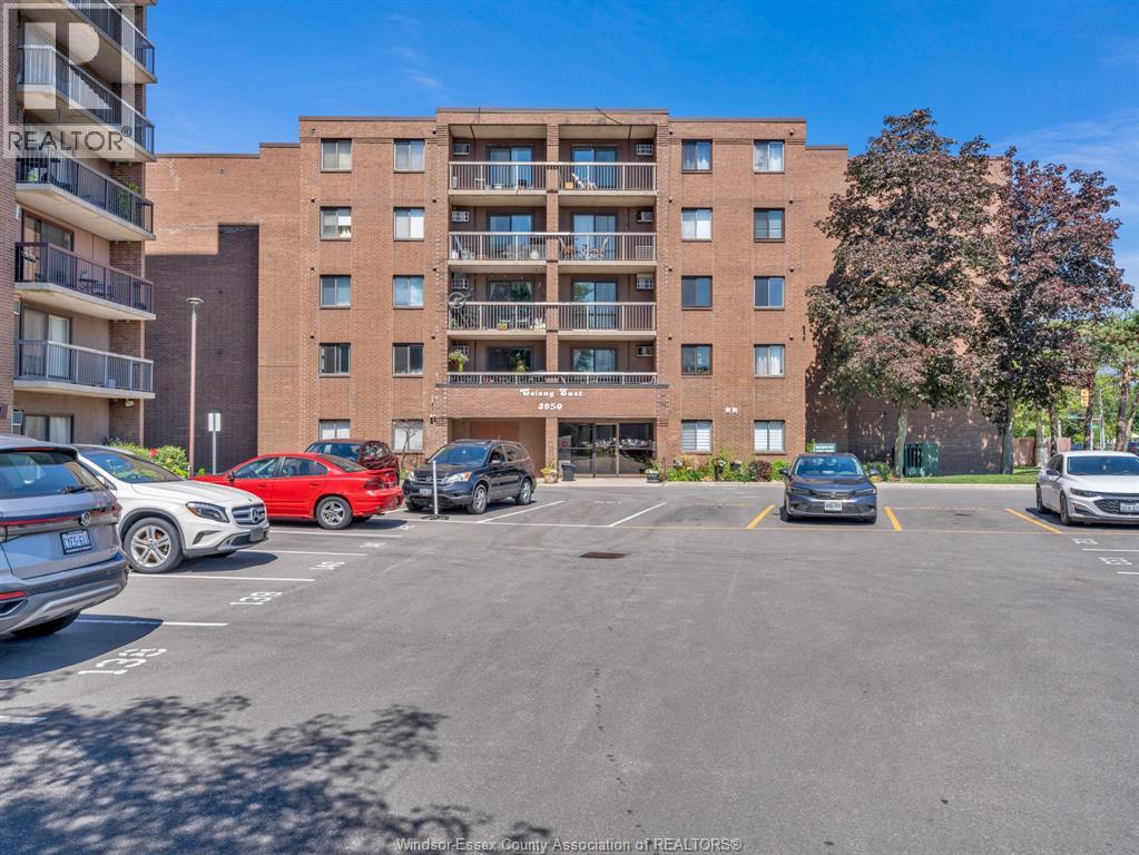 #505 3950 WYANDOTTE STREET EAST - 23