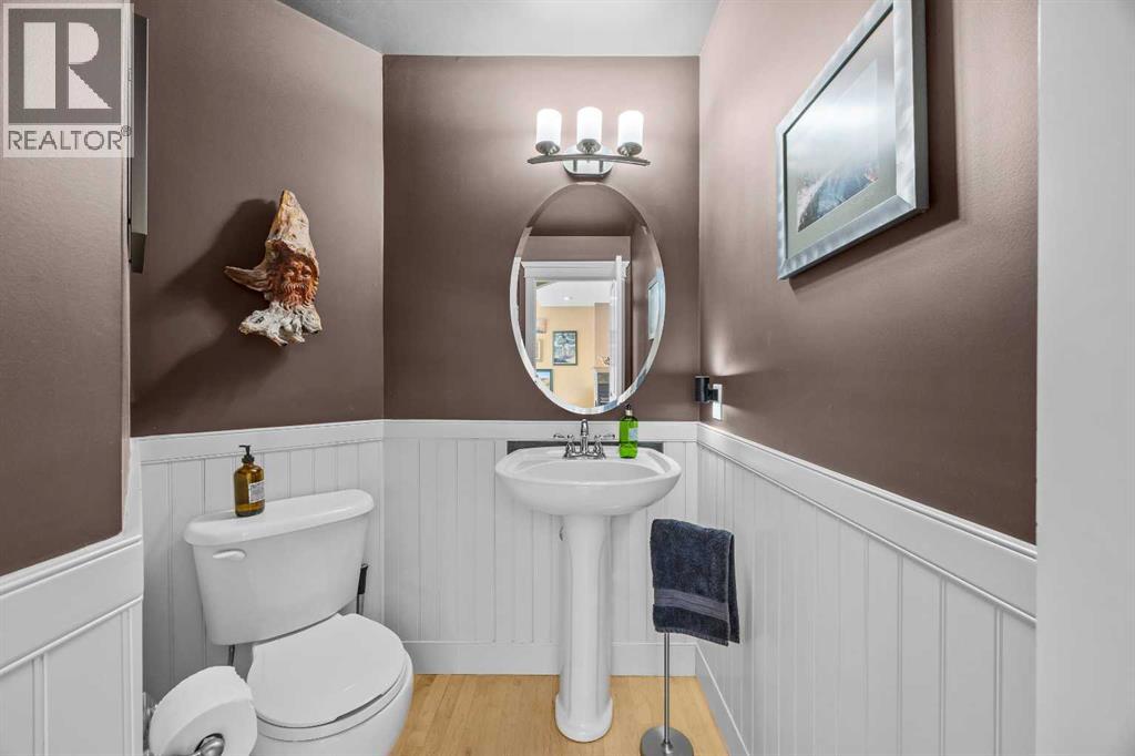 301 29 Avenue NE - Image 19