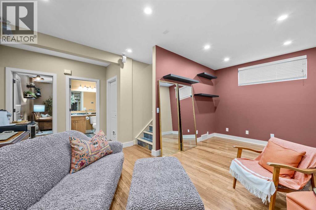 301 29 Avenue NE - Image 36