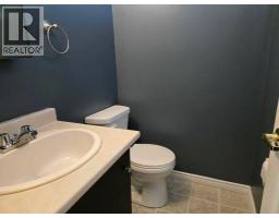 21 Pan Am Street, Swan Hills, AB T0G2C0 Photo 10
