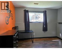 21 Pan Am Street, Swan Hills, AB T0G2C0 Photo 14
