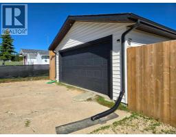 21 Pan Am Street, Swan Hills, AB T0G2C0 Photo 29