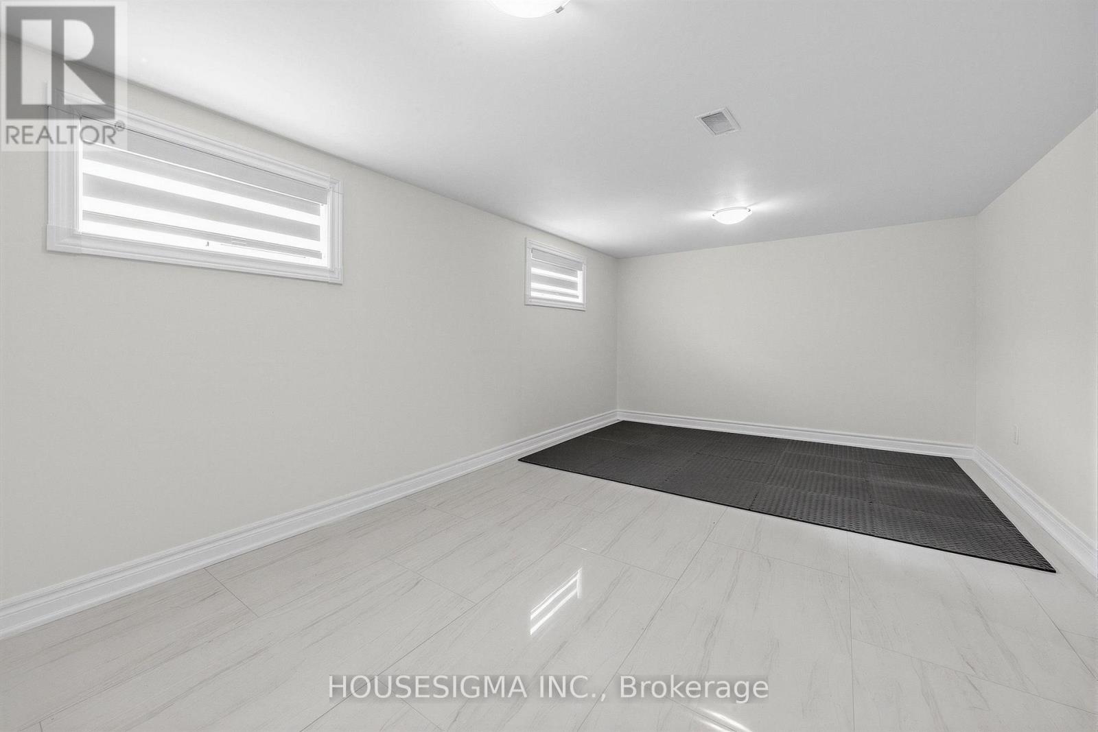 61 RUTHMAR CRESCENT - 20