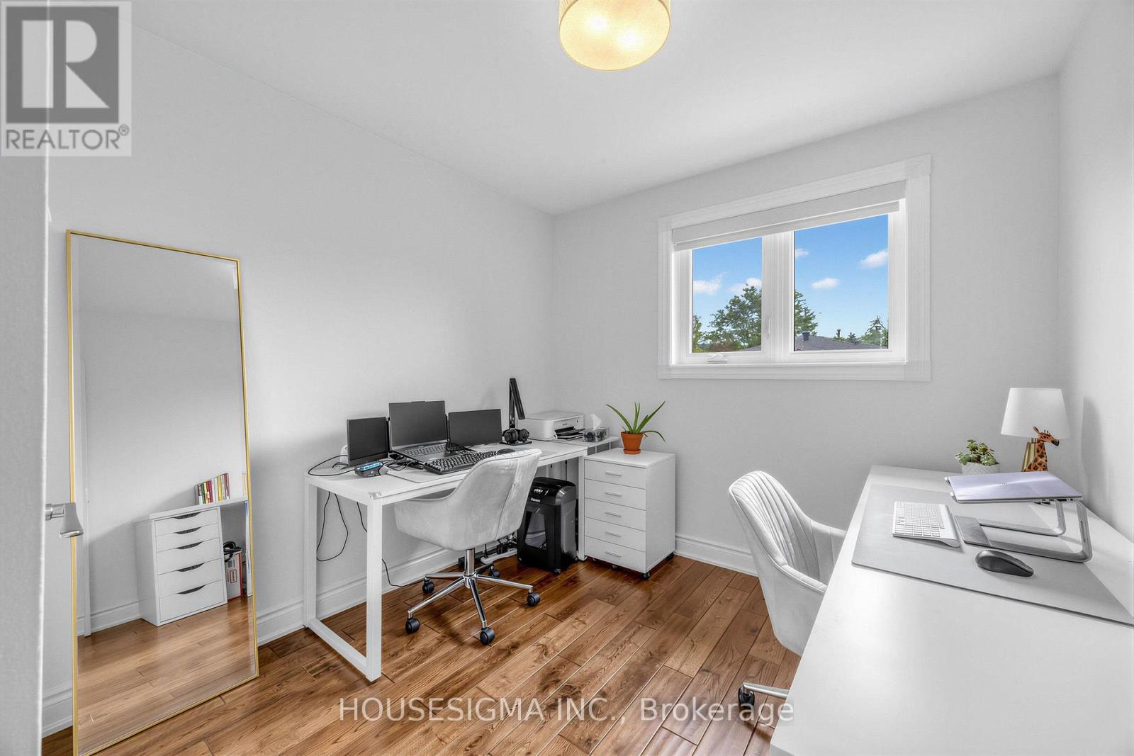 61 RUTHMAR CRESCENT - 14