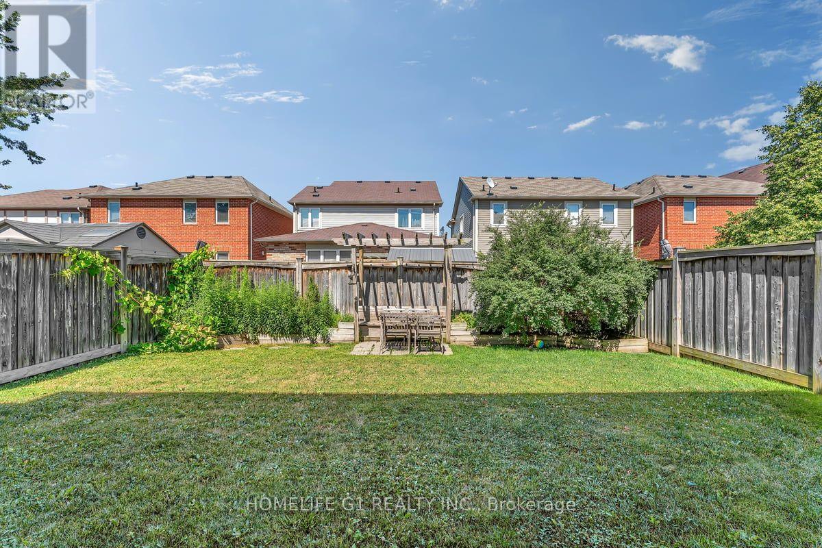 889 CHALLINOR TERRACE - 20