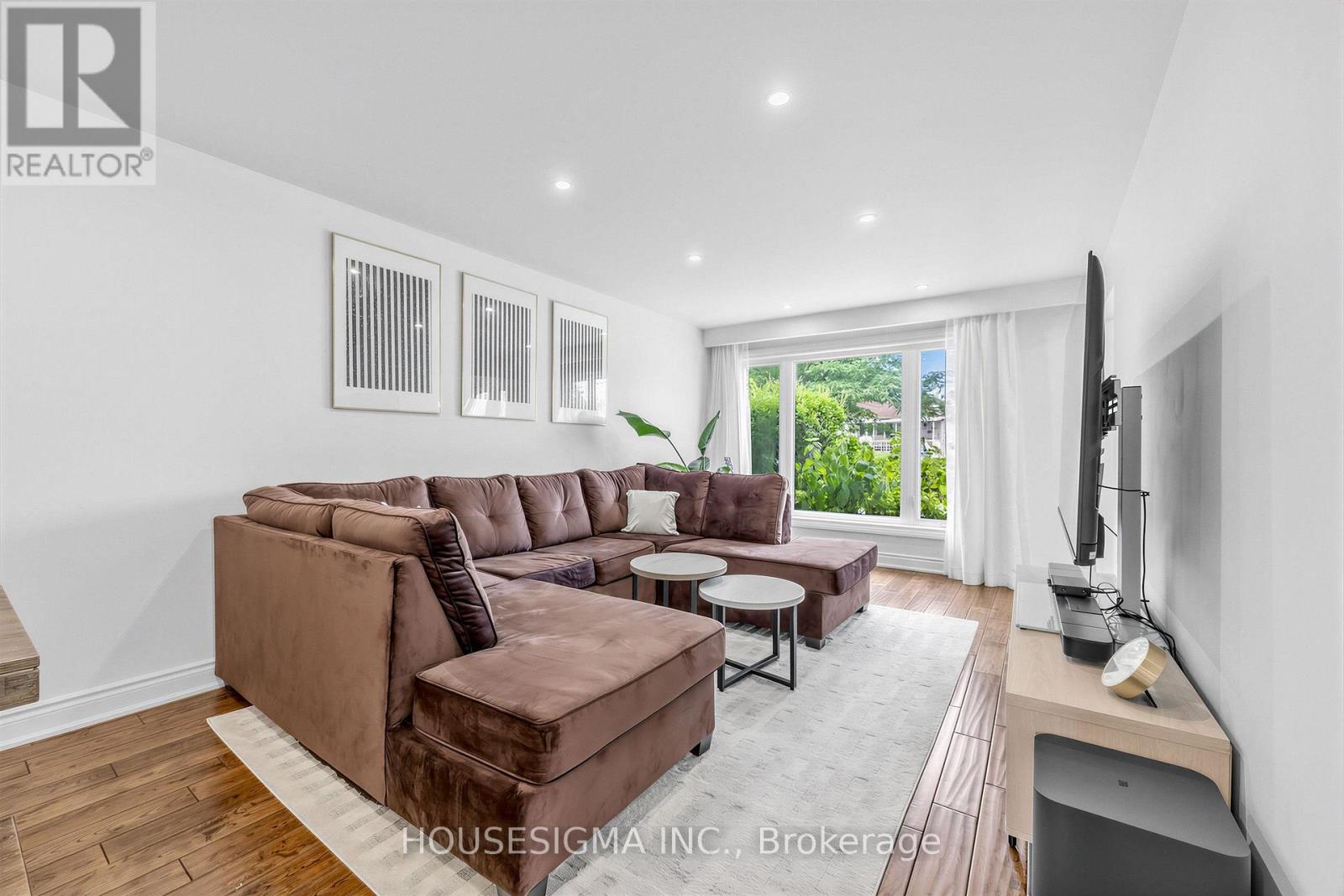 61 RUTHMAR CRESCENT - 5