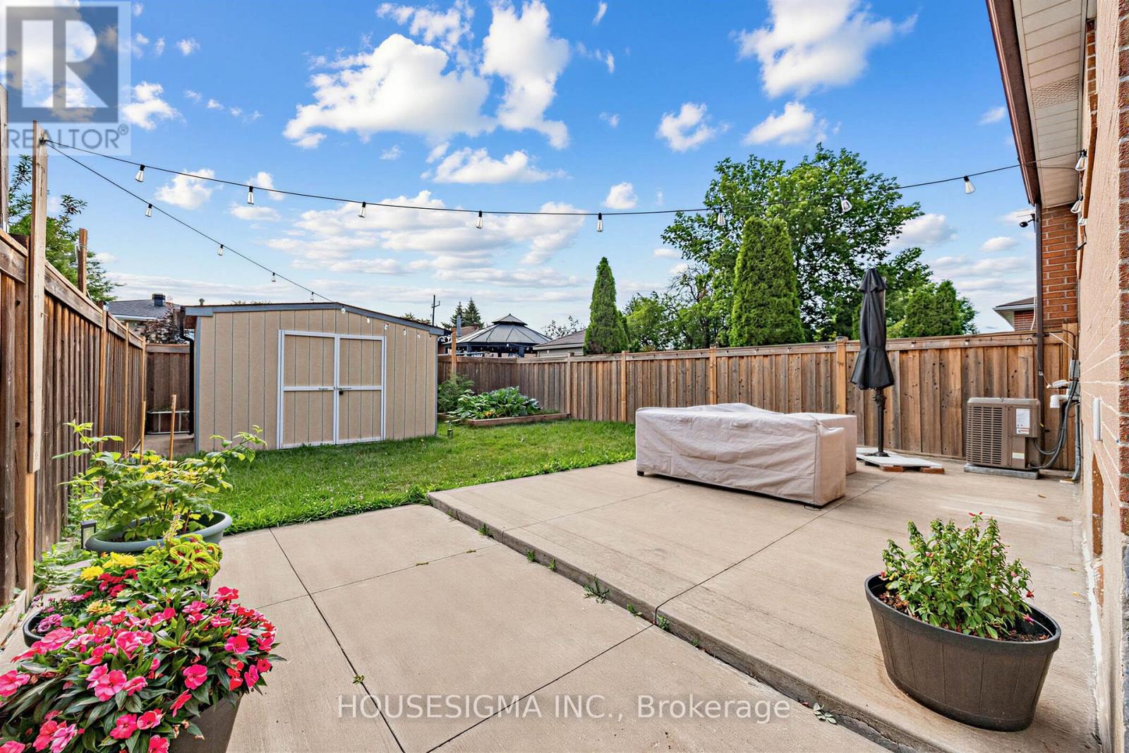 61 RUTHMAR CRESCENT - 24