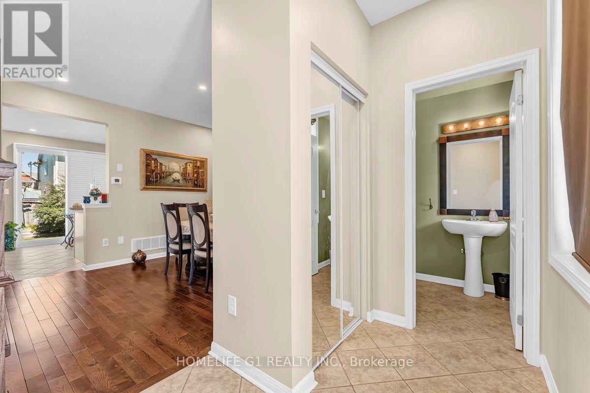 889 CHALLINOR TERRACE - 5