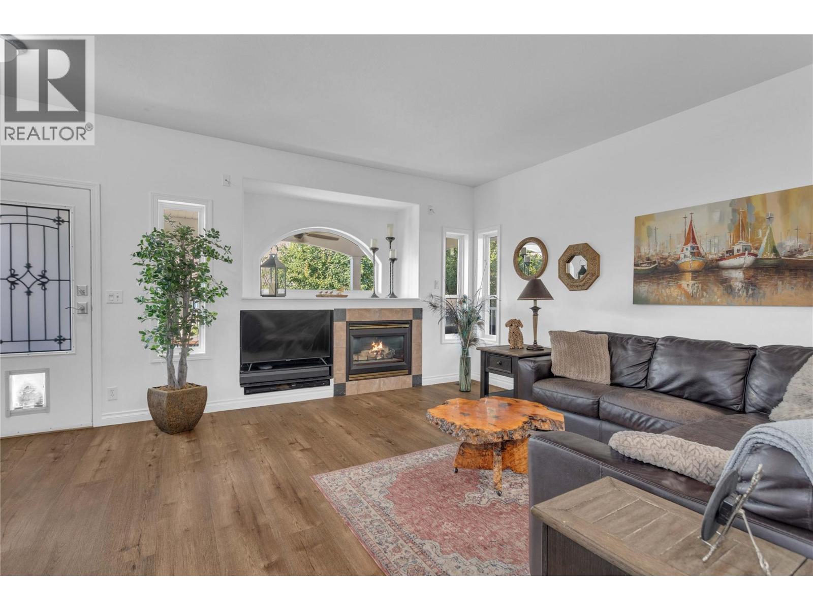 430 McCarren Avenue - 15