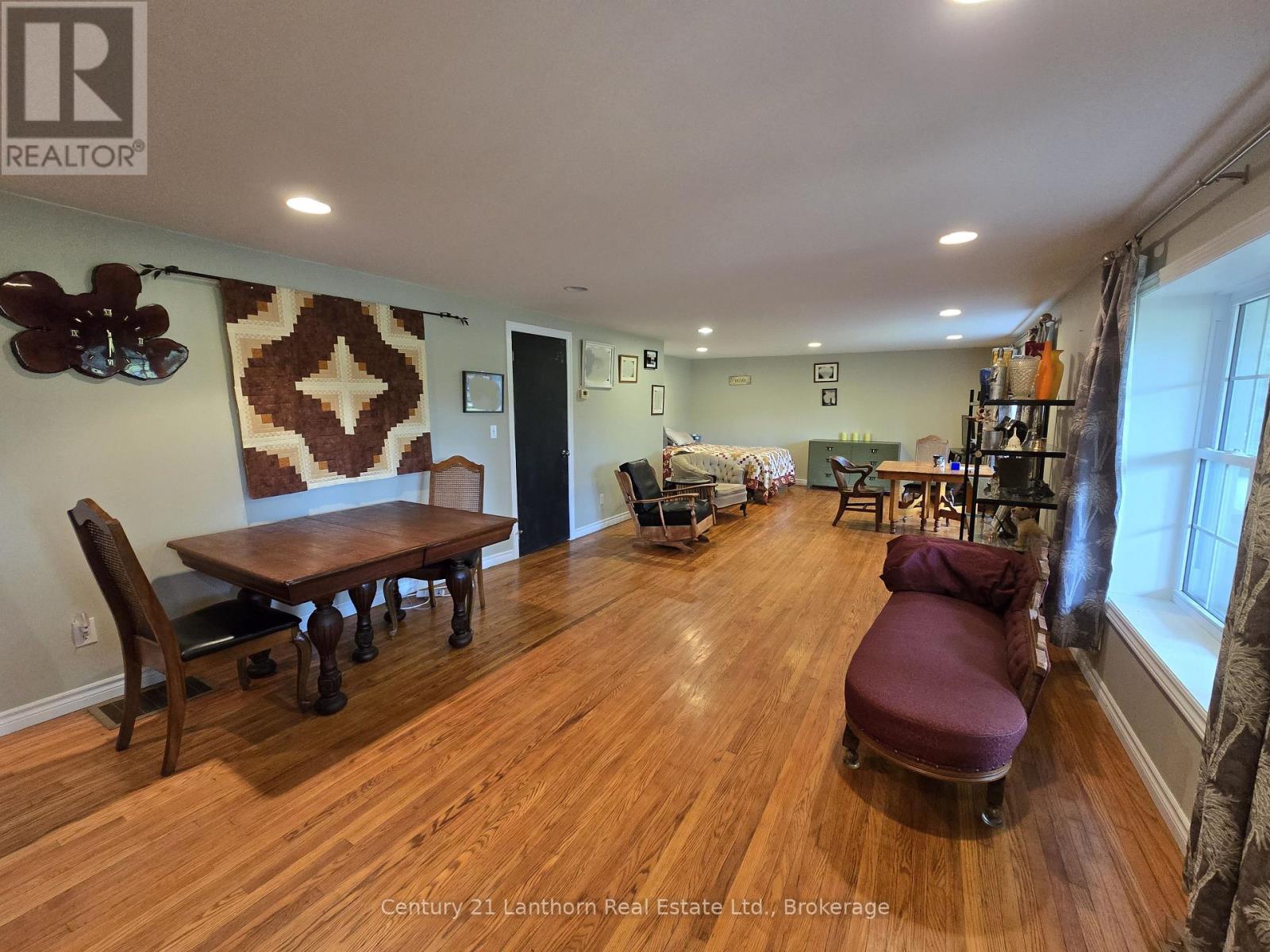 448 HARRINGTON ROAD - 17