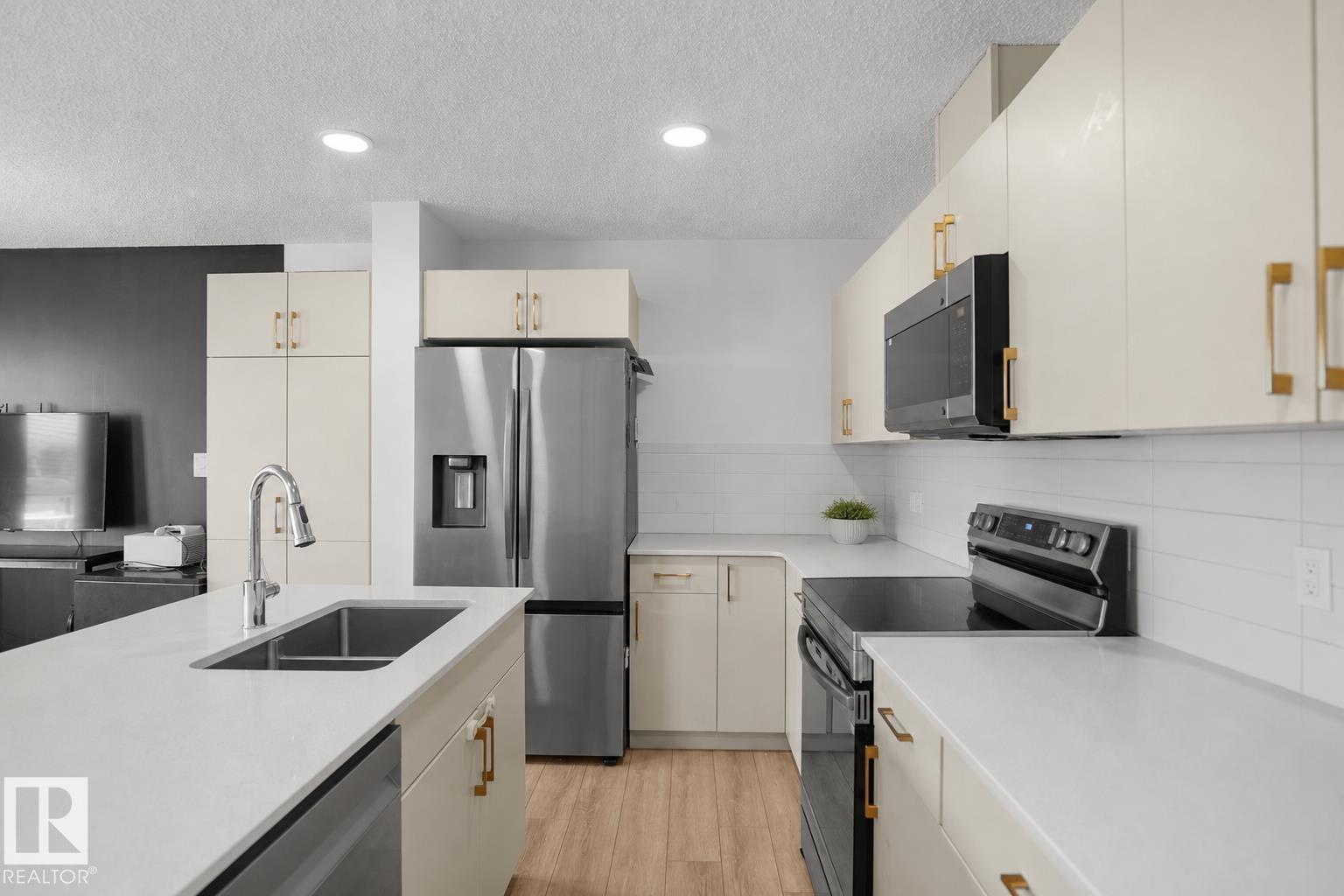 #42 19904 31 AV NW - Image 10