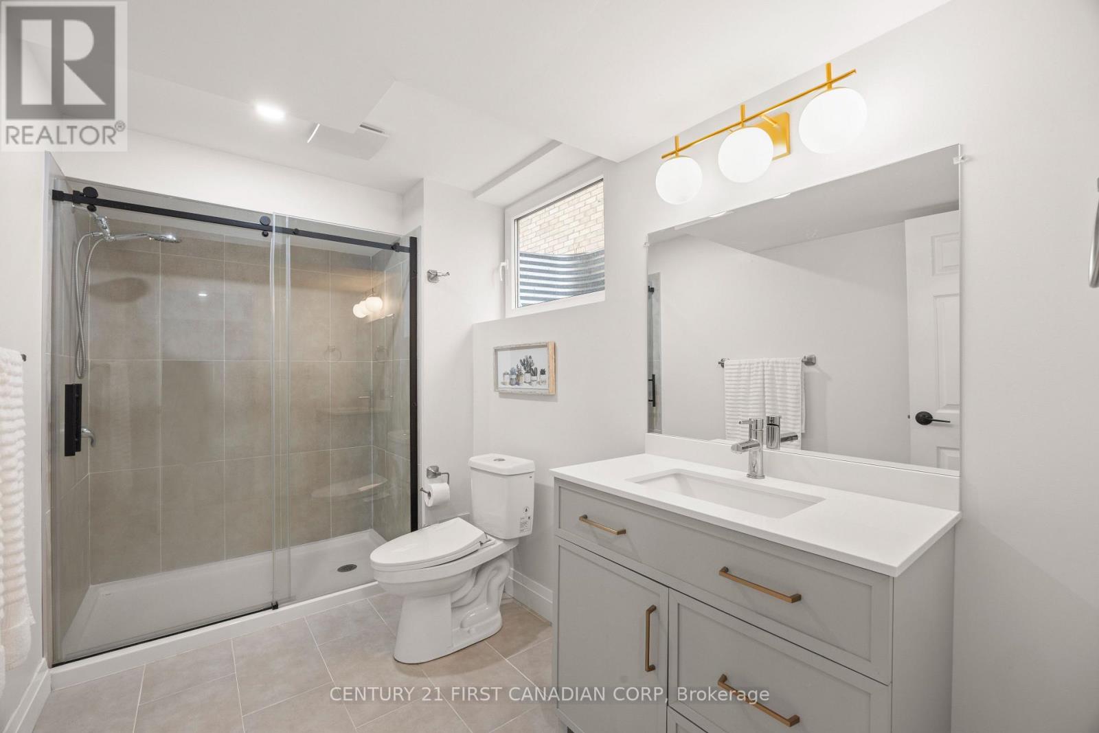 753 SUPERIOR DRIVE - Image 34