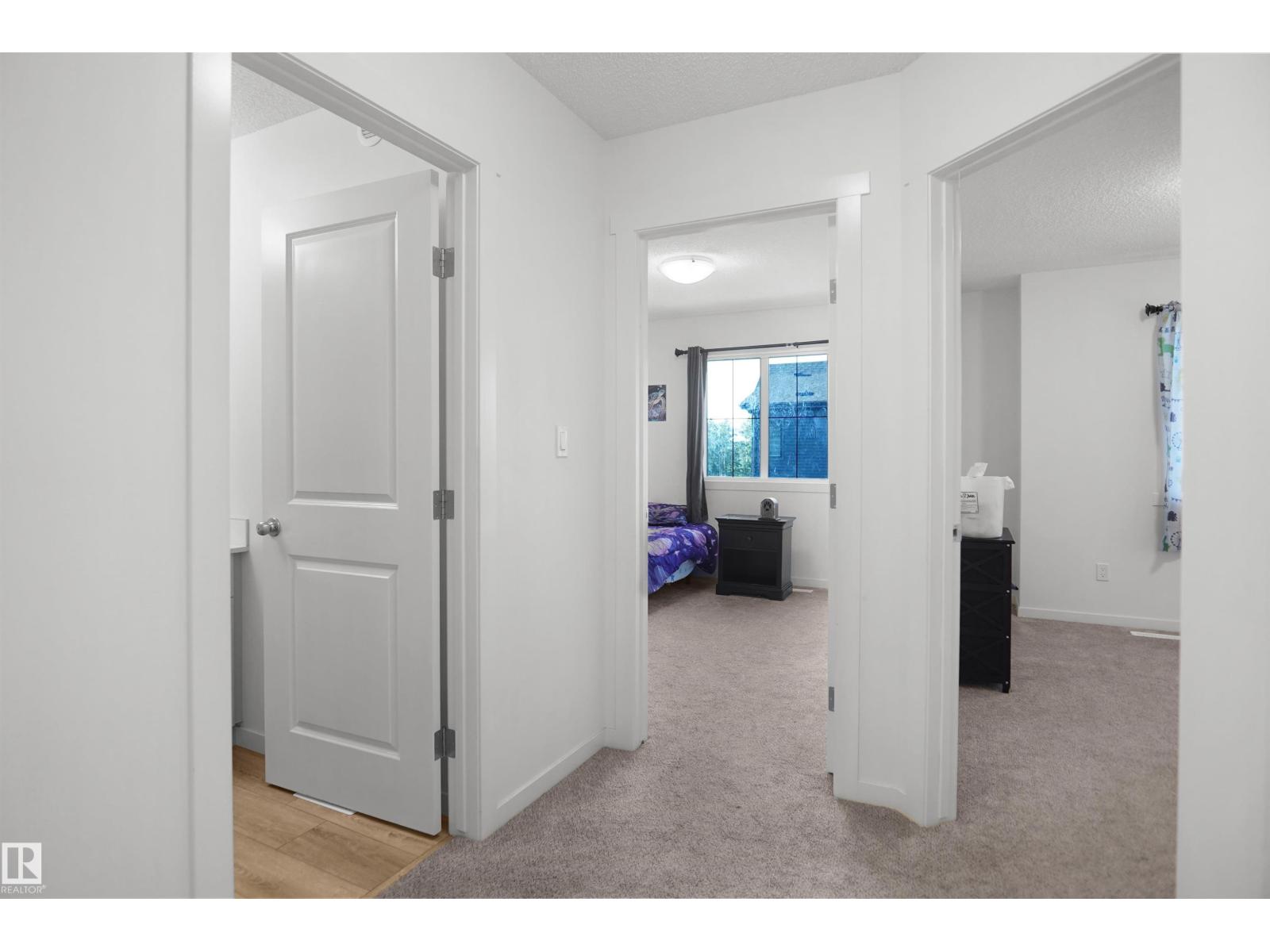 #42 19904 31 AV NW - 28