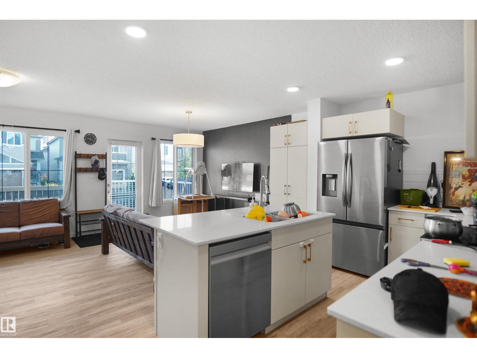 #42 19904 31 AV NW - 9