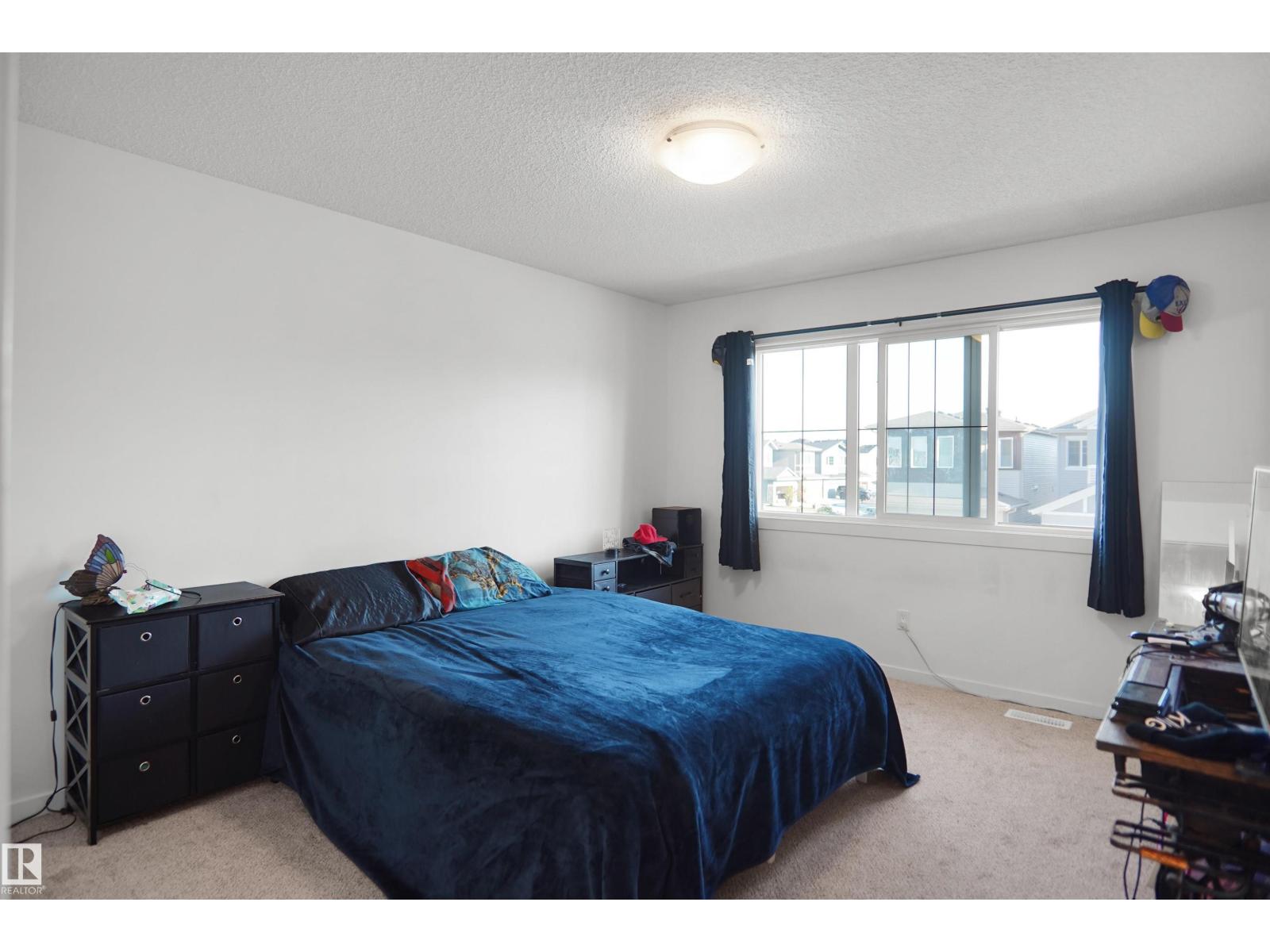 #42 19904 31 AV NW - 33