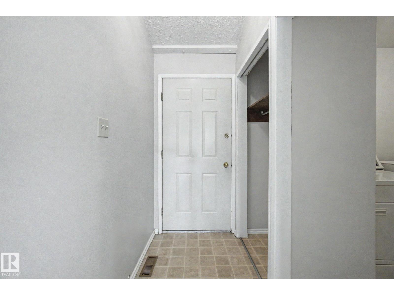 2211 MILLBOURNE RD W NW - 32