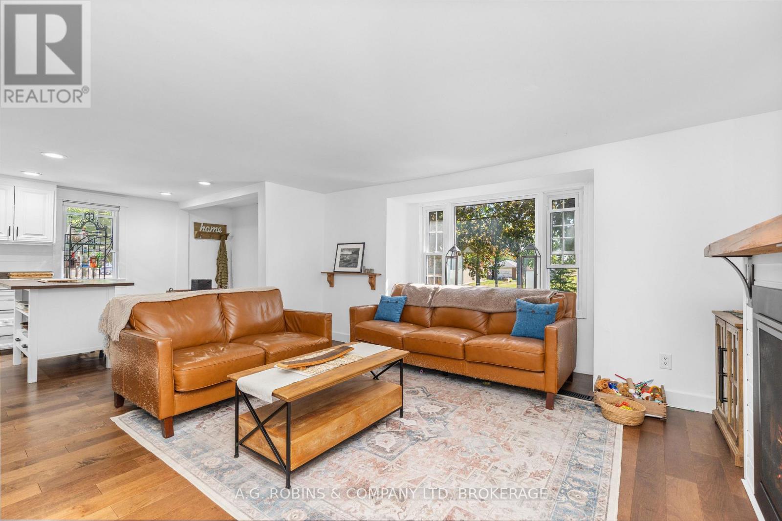 972 SILVER BAY ROAD - Image 15