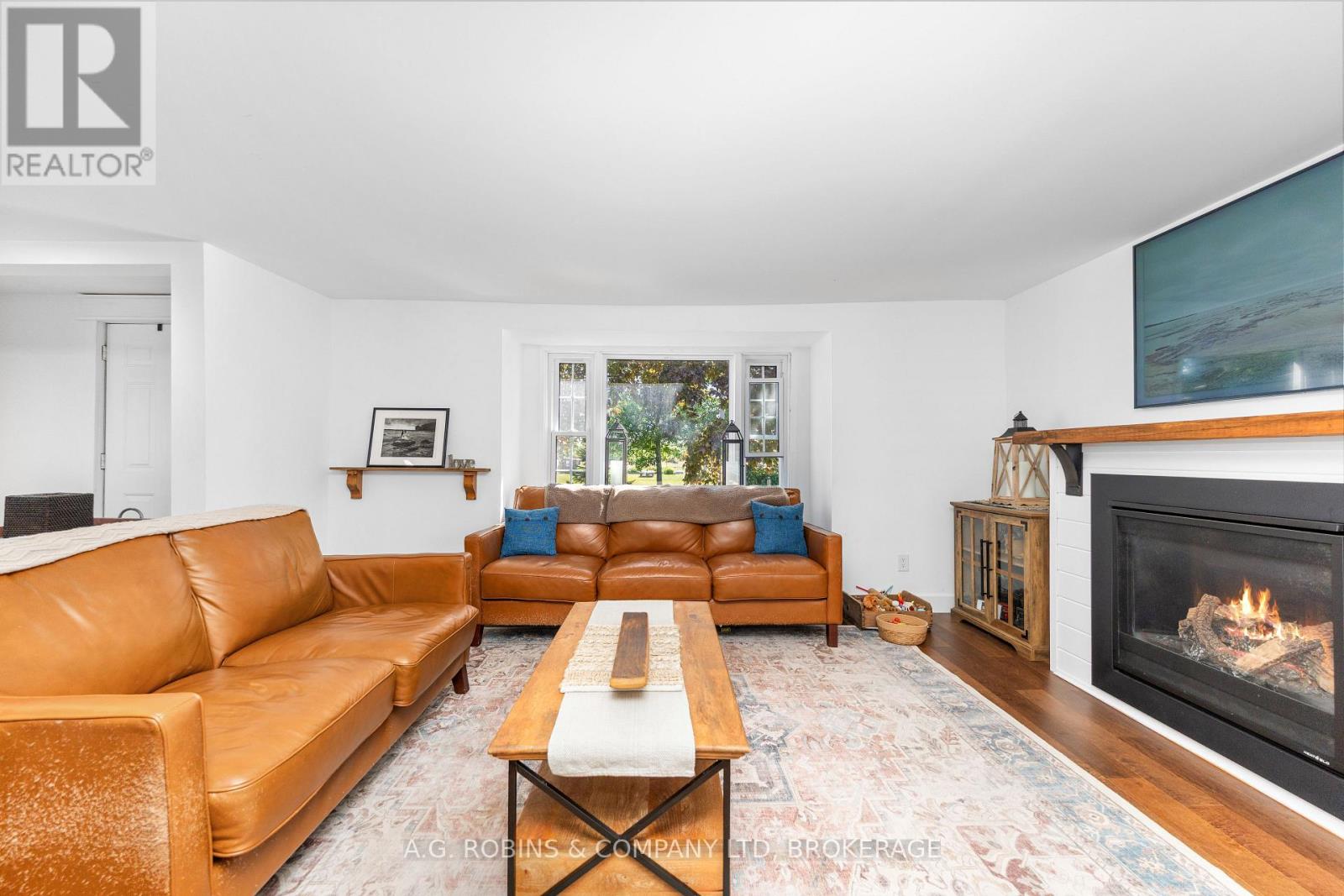 972 SILVER BAY ROAD - Image 16