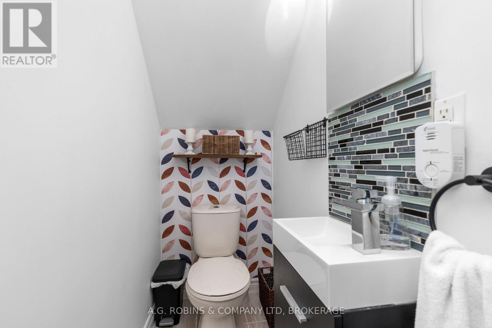 972 SILVER BAY ROAD - Image 28
