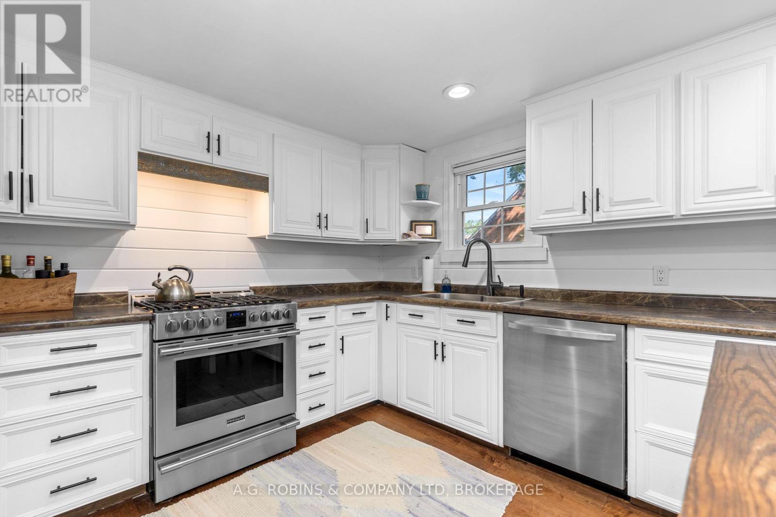 972 SILVER BAY ROAD - Image 9