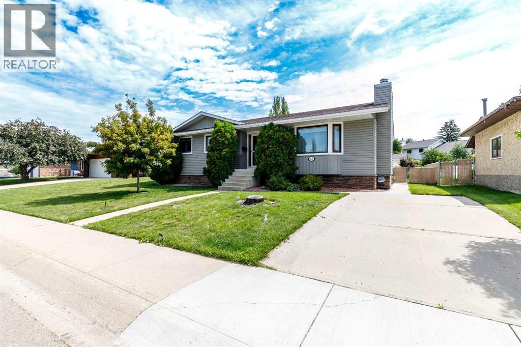 88 McCullough  Cresent, Red Deer