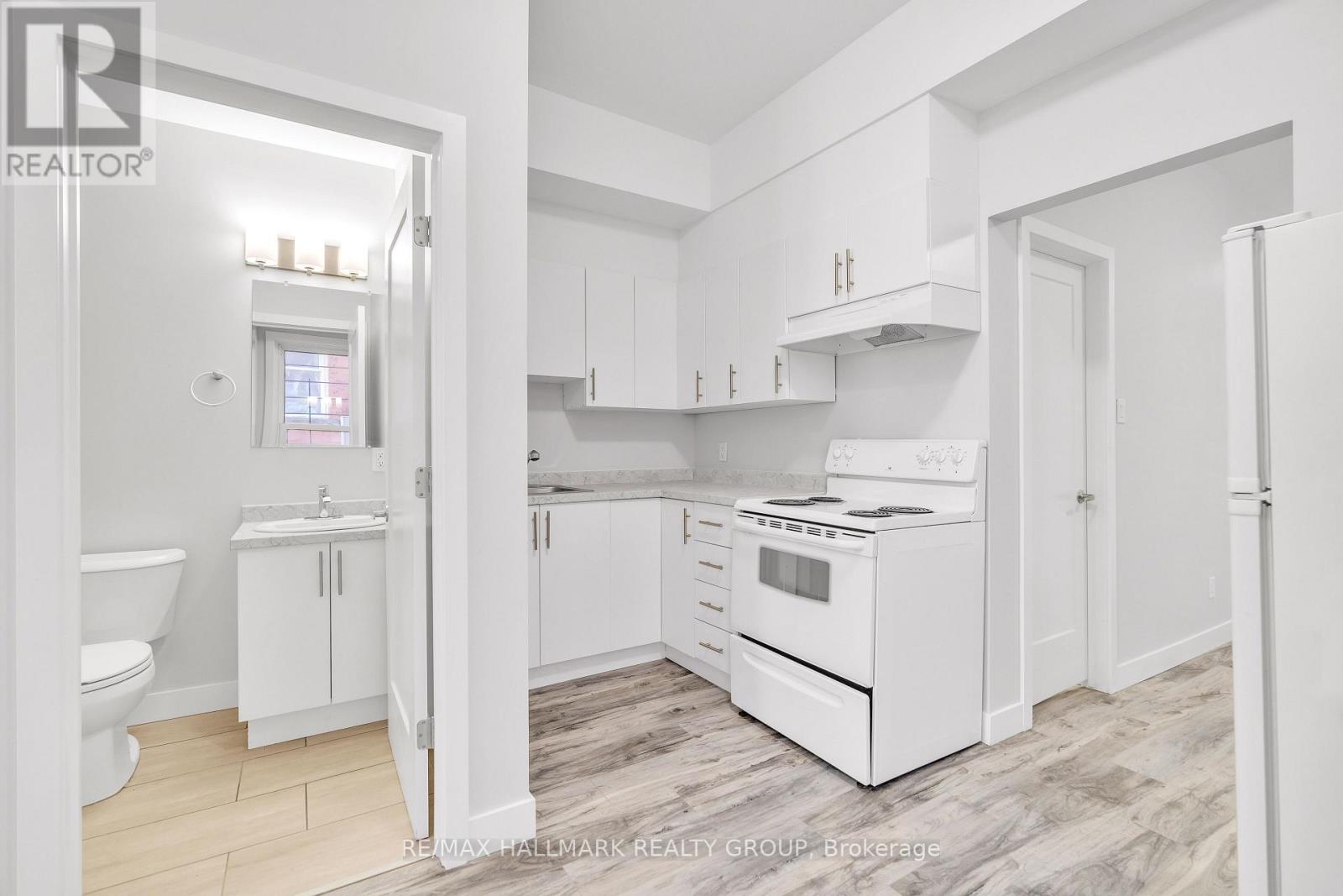 2 Bed, 1 Bath Multi-Family for Rent in Ottawa – 6 – 259 SOMERSET STREET E, Ottawa – MLS# X13625586 - Image 10