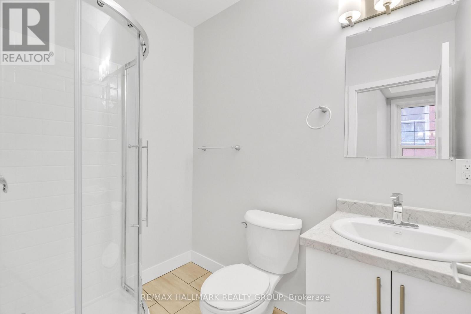 2 Bed, 1 Bath Multi-Family for Rent in Ottawa – 6 – 259 SOMERSET STREET E, Ottawa – MLS# X13625586 - Image 11