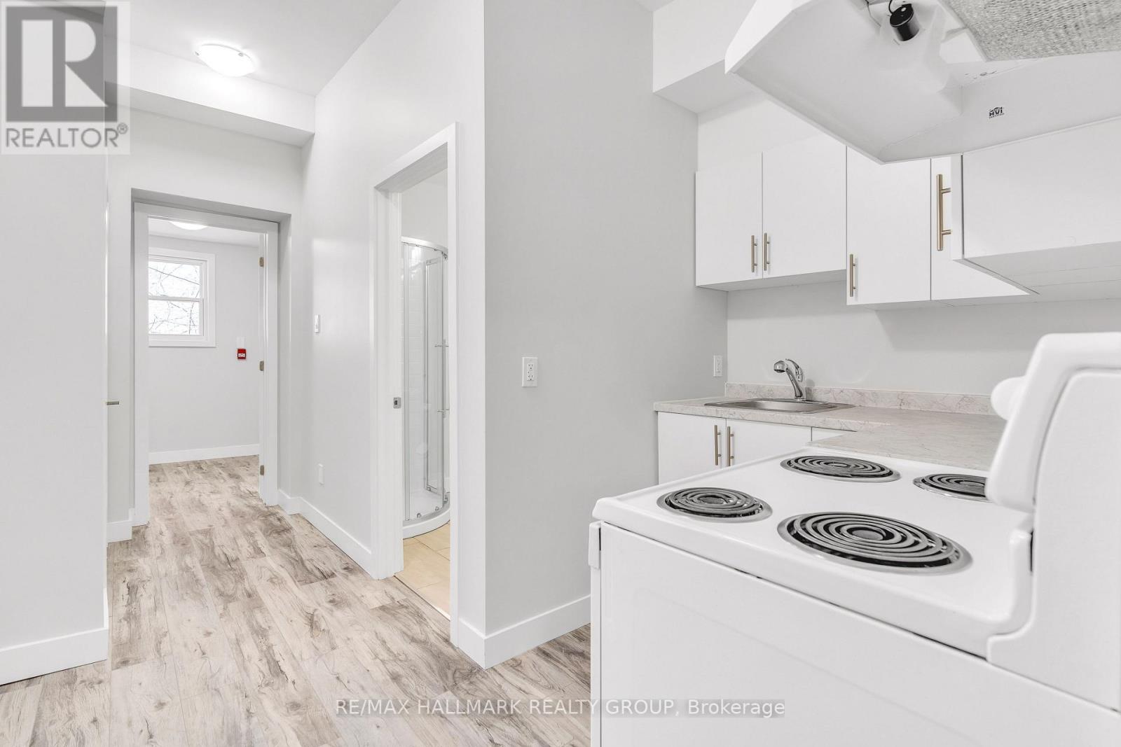 2 Bed, 1 Bath Multi-Family for Rent in Ottawa – 6 – 259 SOMERSET STREET E, Ottawa – MLS# X13625586 - Image 12