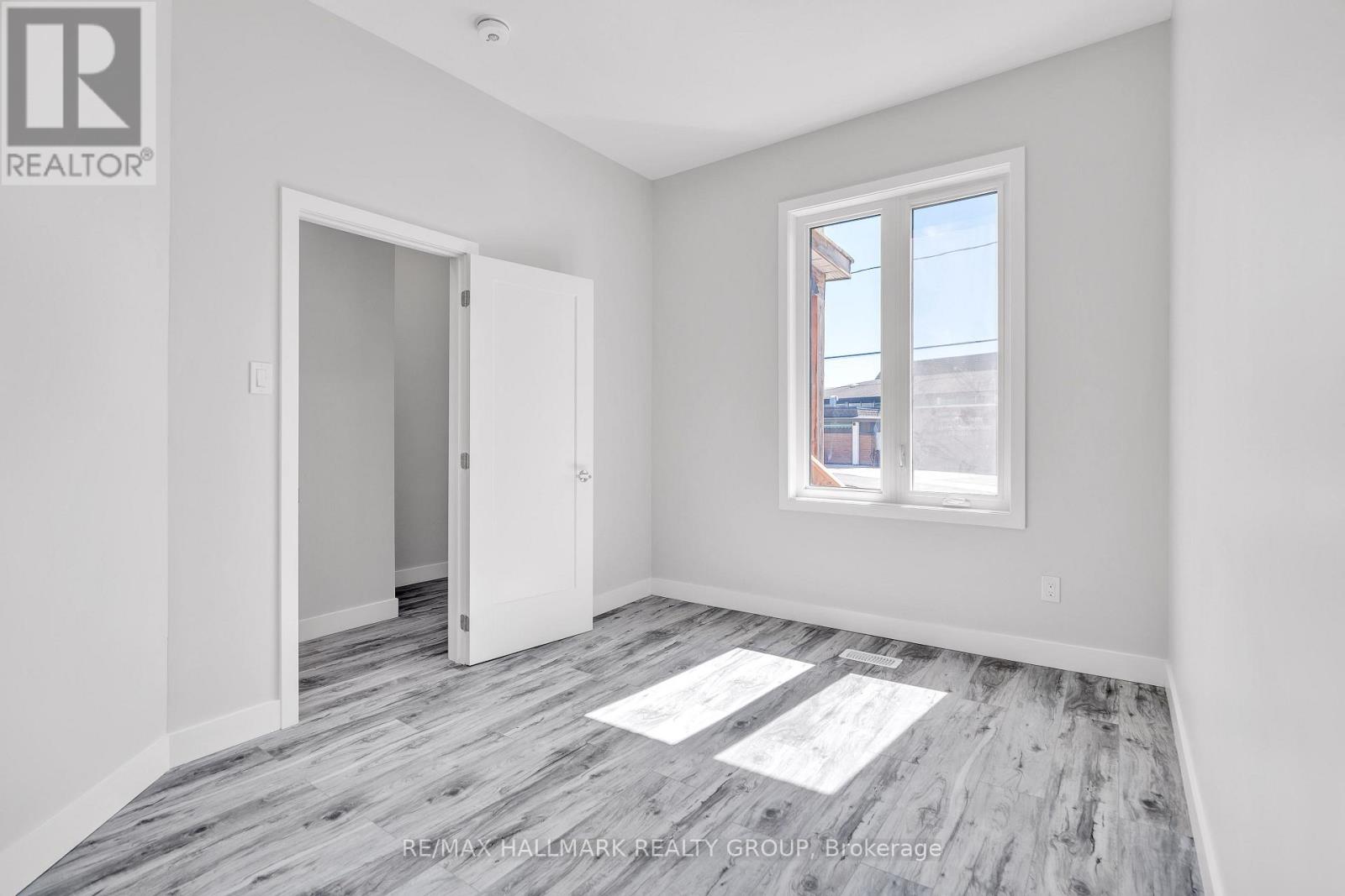 2 Bed, 1 Bath Multi-Family for Rent in Ottawa – 6 – 259 SOMERSET STREET E, Ottawa – MLS# X13625586 - Image 6