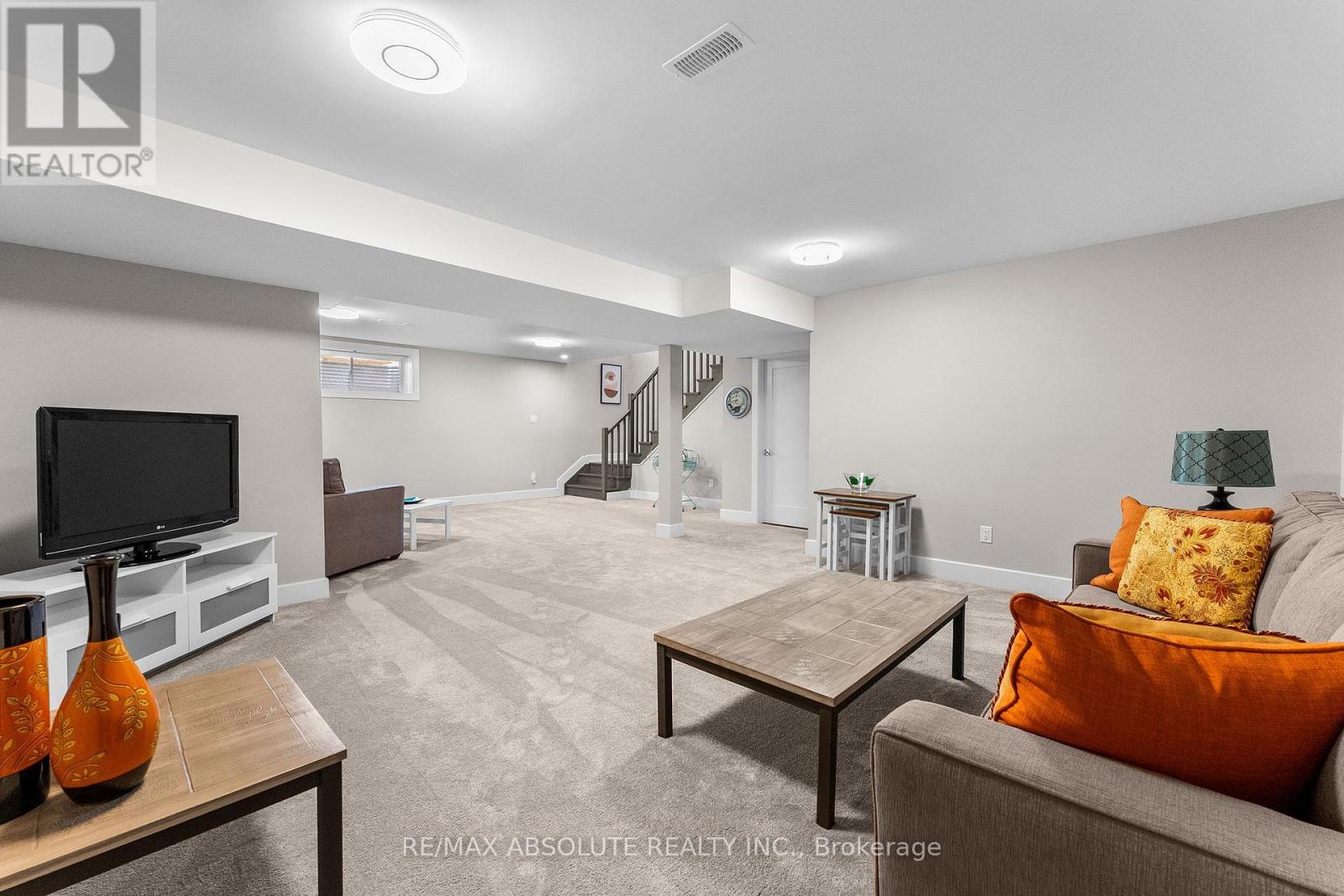 22 ERNIE GODIN WAY - Image 34