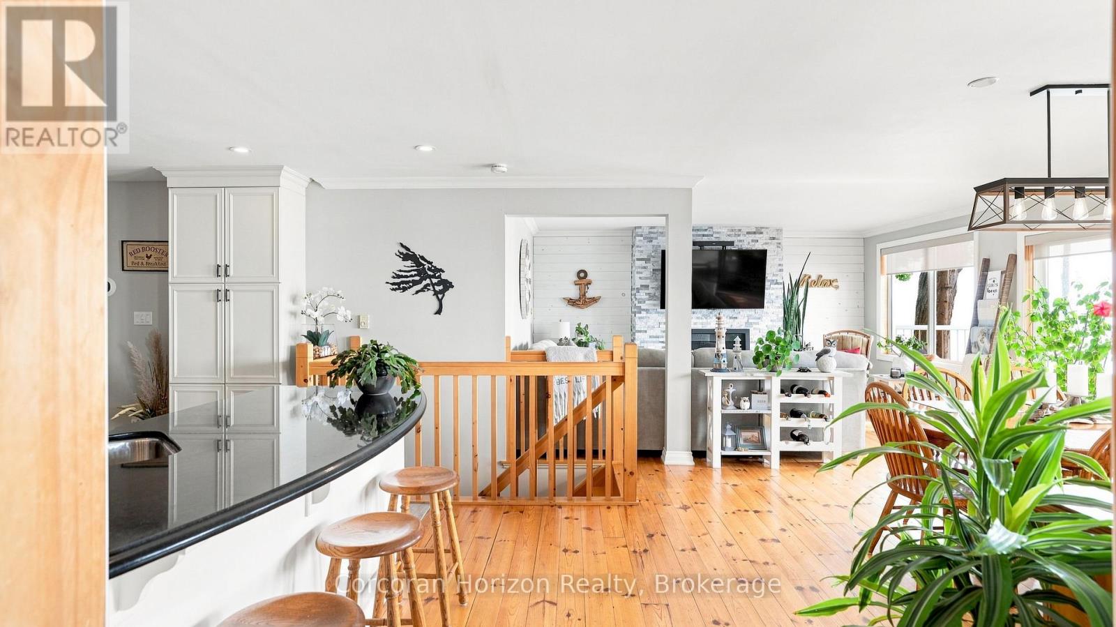 380 ROBINS POINT ROAD - Image 10