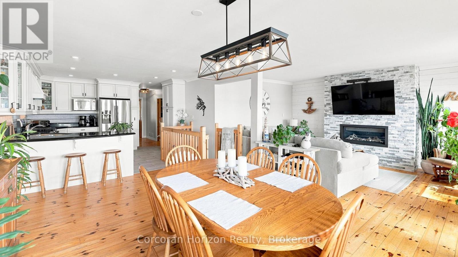 380 ROBINS POINT ROAD - Image 19