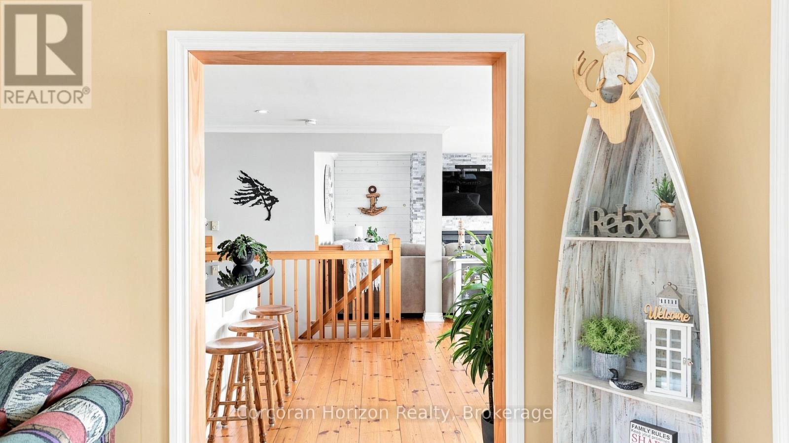 380 ROBINS POINT ROAD - 24