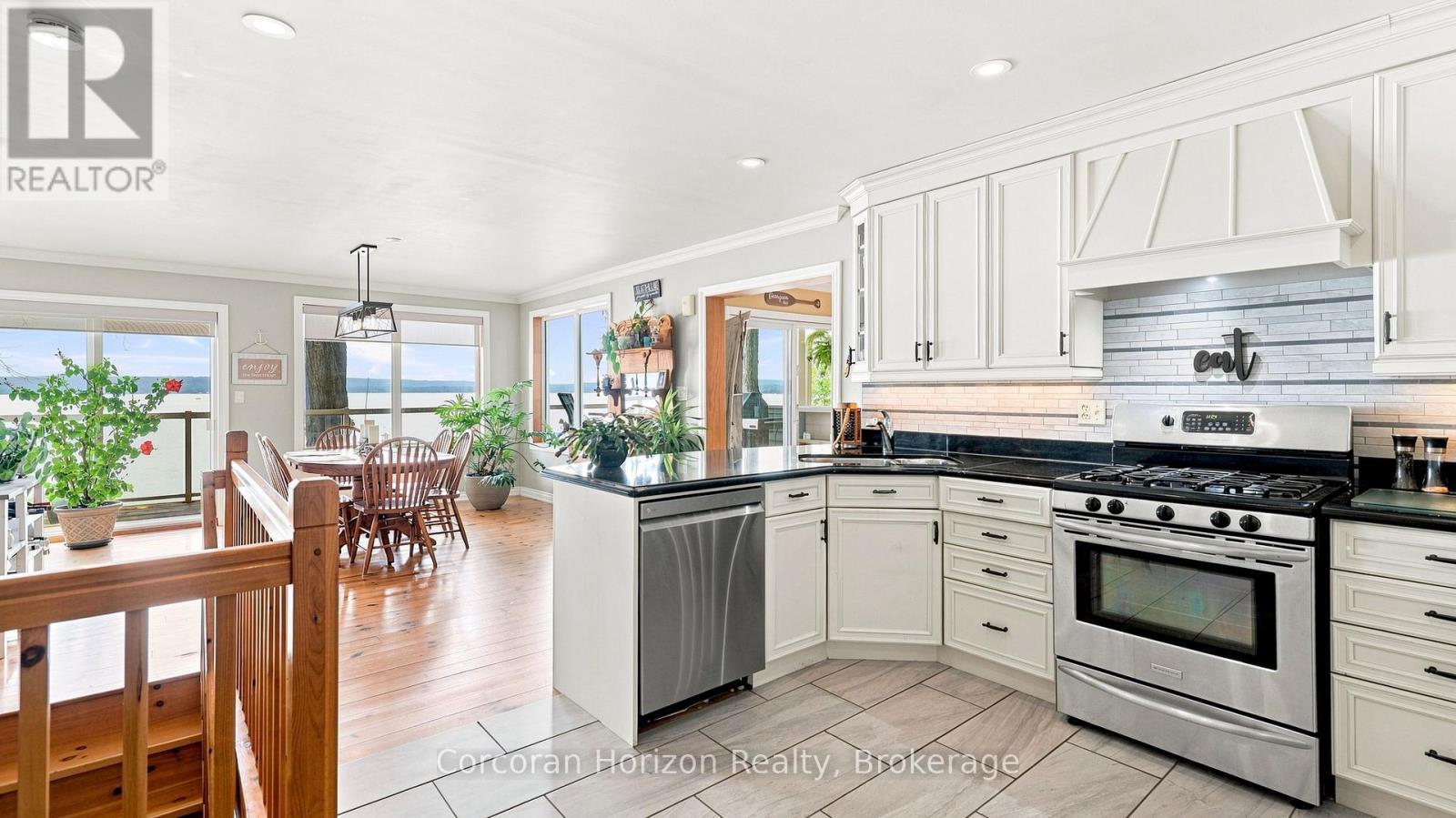 380 ROBINS POINT ROAD - 16