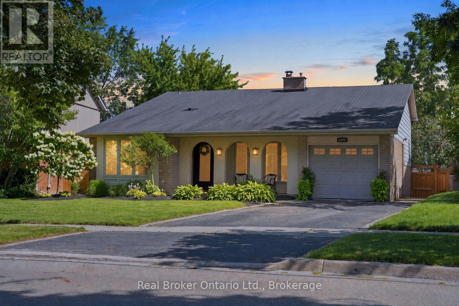 Photo of 2086 Cavendish Drive