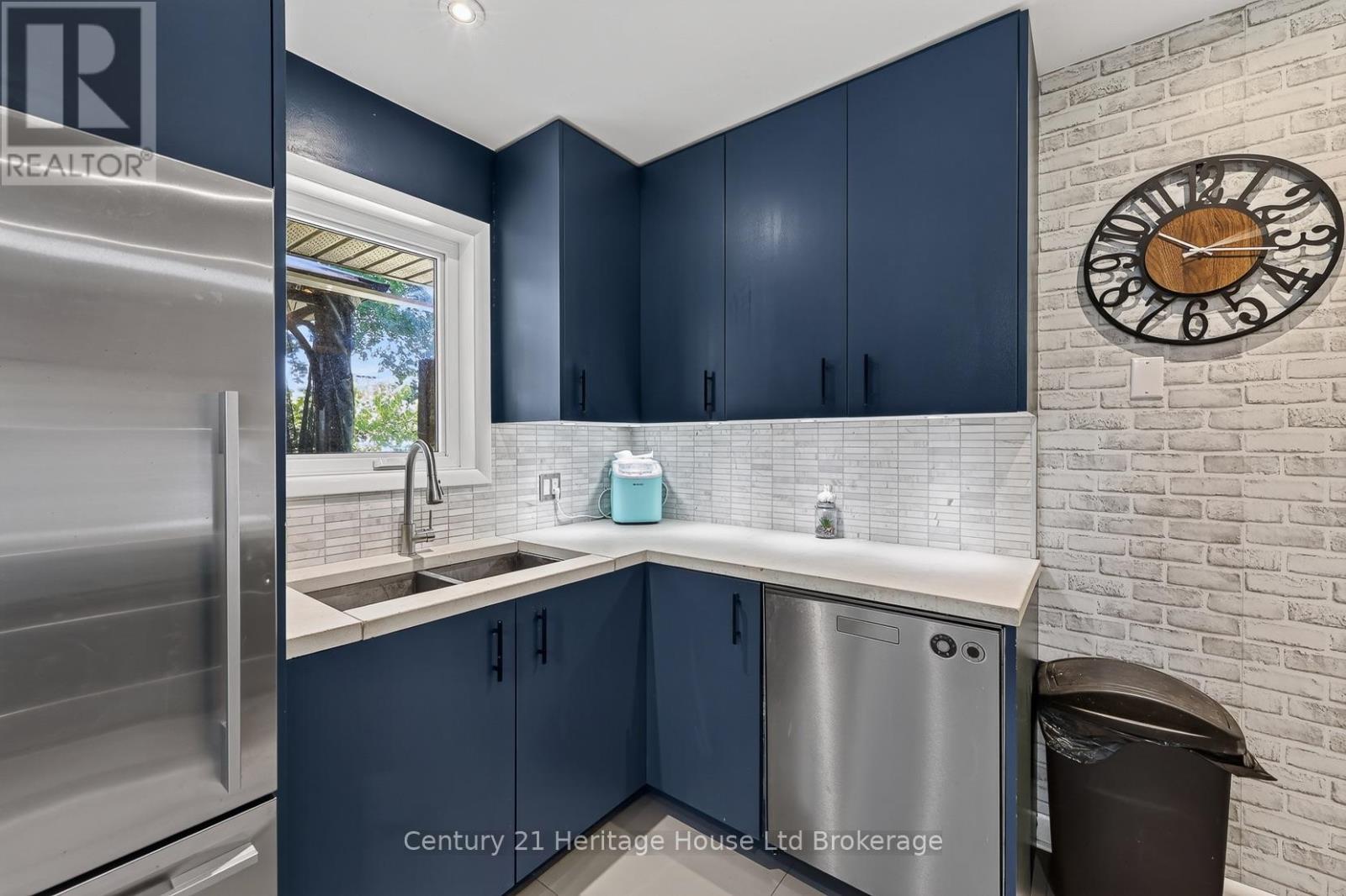 105 CONCESSION STREET W - Image 12